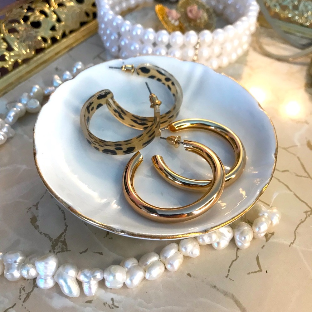 2 Pairs of wild fable Gold Tone & Animal Print Earrings ✨